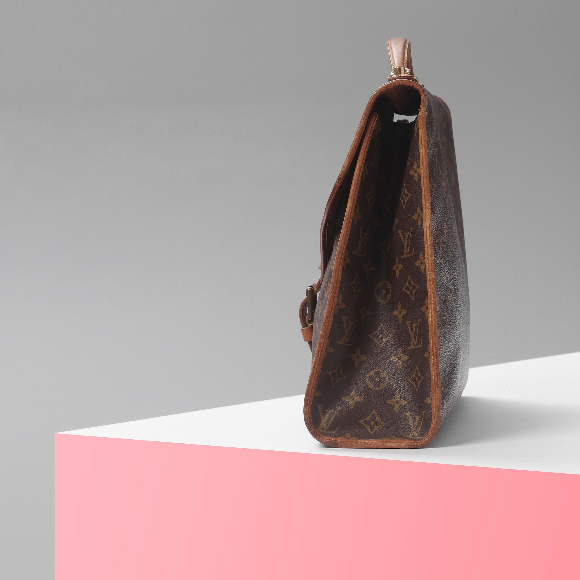 PORTFÖLJ, Louis Vuitton, "Bel Air".