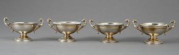 SALTKAR PÅ FOT, 4 st, silver, empirestil, CG Hallberg, Stockholm 1913. Tot ca 184 gram.