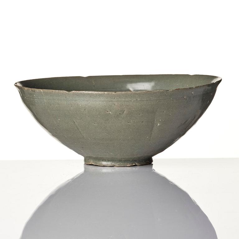 A celadon green glazed bowl, Korea, Goryeo dynasty, 12th/13th century.