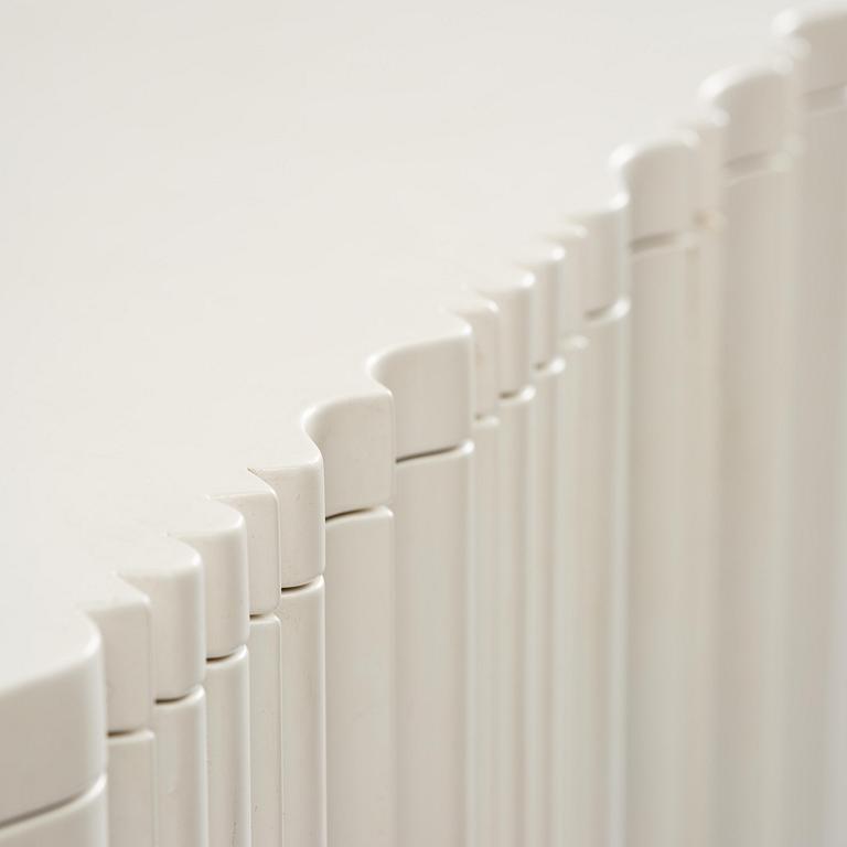 Josef Frank, a cabinet model 2192, Firma Svenskt Tenn, post 1985.