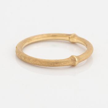 An 18K gold Ole Lynggaard ring "Nature" no 2.