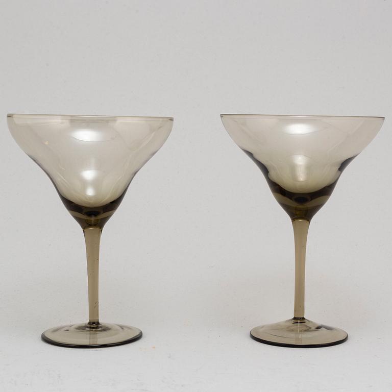 Ten champagne glasses/bowls, 1920s.