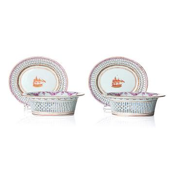 912. A pair of famille rose Chinese Export 'Shipping subject' chestnut baskets with stands, Qing dynasty, Jiaqing (1796-1820).