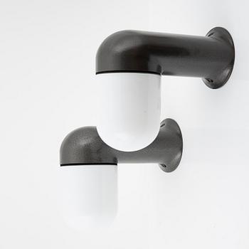 Sergio Mazza, vägglampor, ett par 'Catalina', Artemide, Italien.