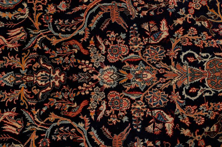 MATTA, troligen Keshan, old/semiantik, ca 212 x 137 cm.