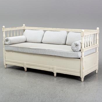 A gustavian sofa from around 1800.