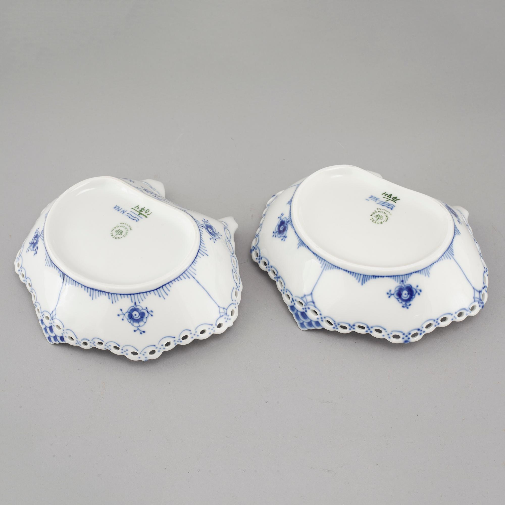 A pair of porcelain serving dished by Royal Copenhagen from the second half of the 20th century.
