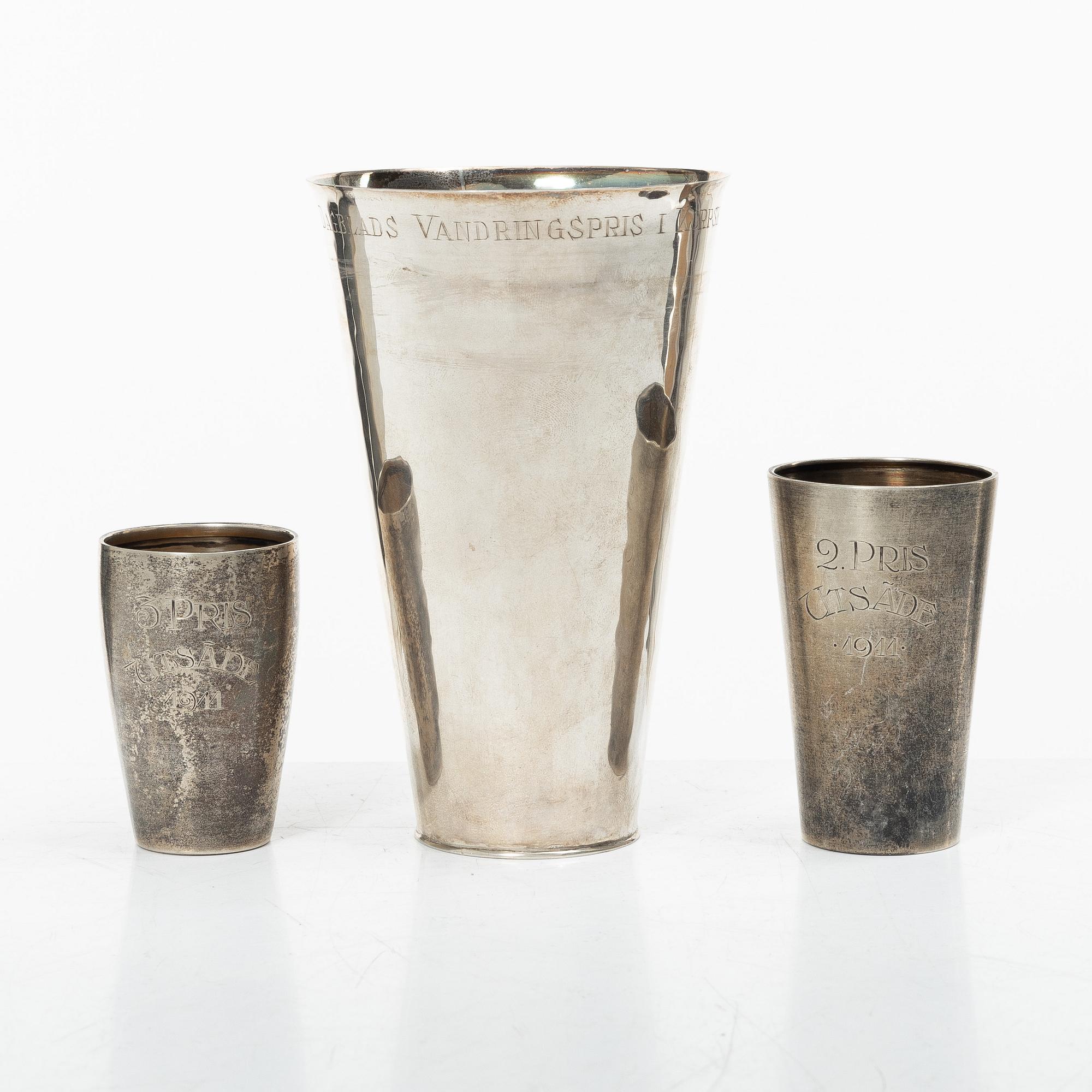 Bägare, 3 st, silver, bl a Eric Ericsson Dalerik, Gävle 1957.