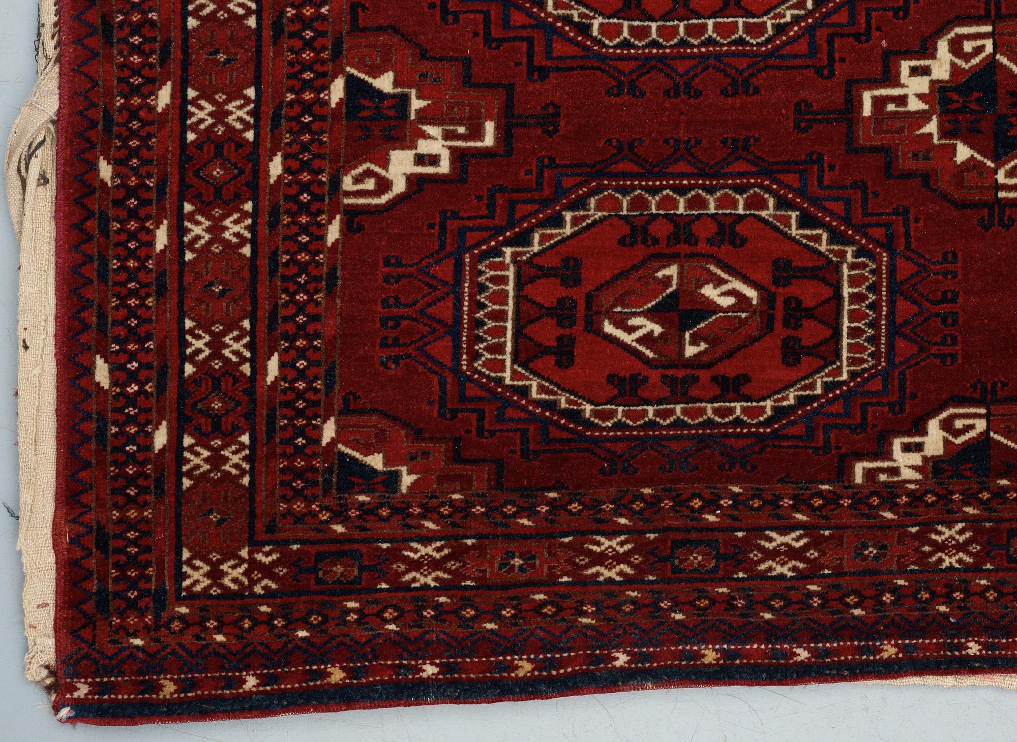 ANTIK TEKKE CHUVAL. 78 x 134,5 cm.