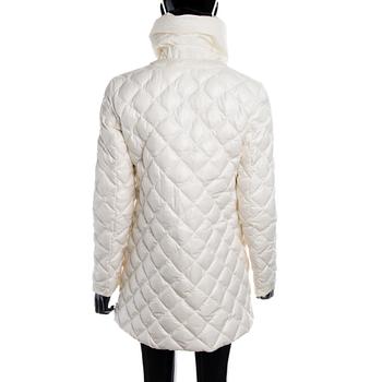 DUNJACKA, Moncler.