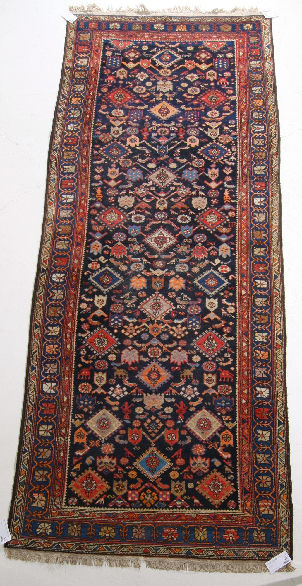 GALLERIMATTA. Orientalisk. Ca 281 x 112.