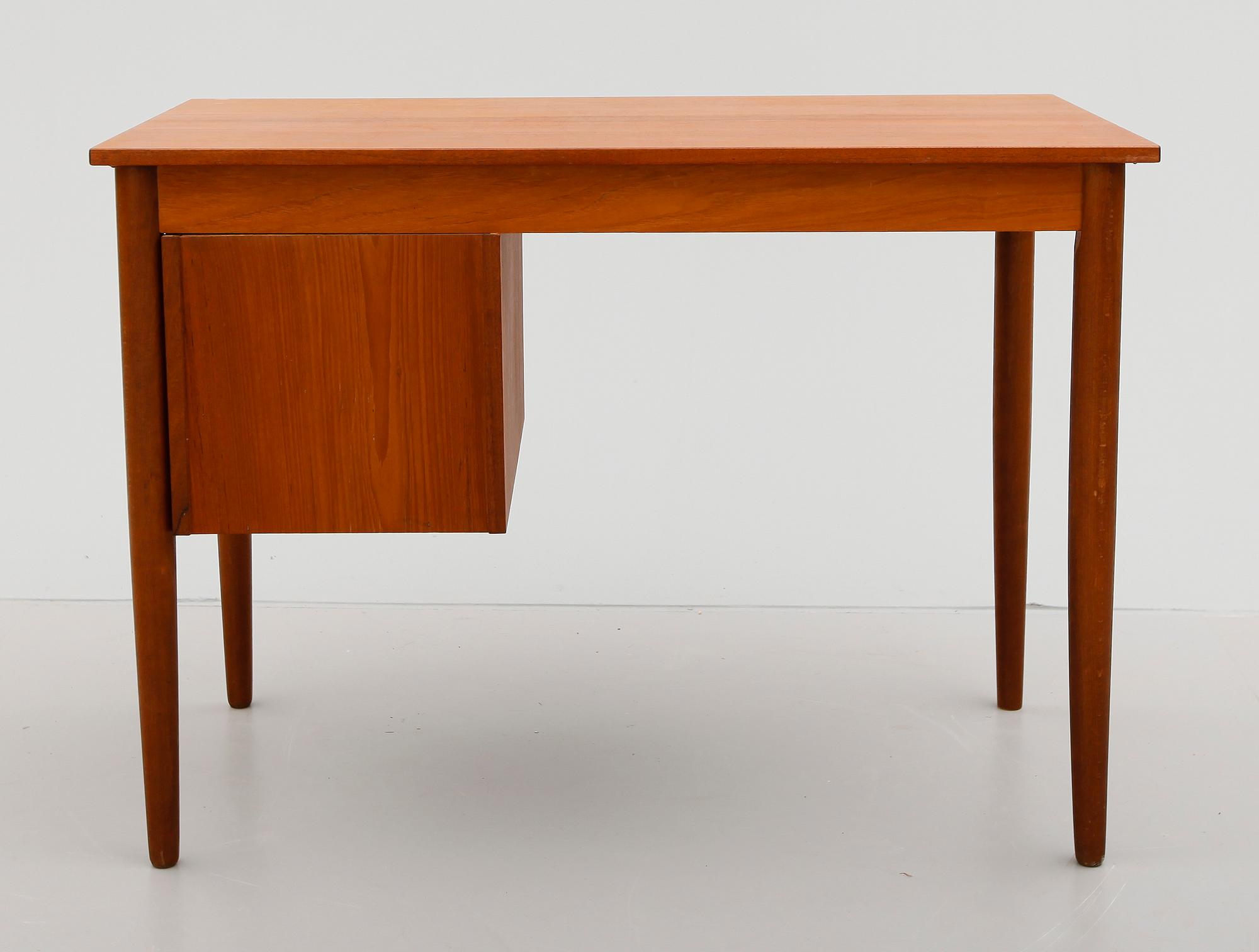 SKRIVBORD, 1950-tal.