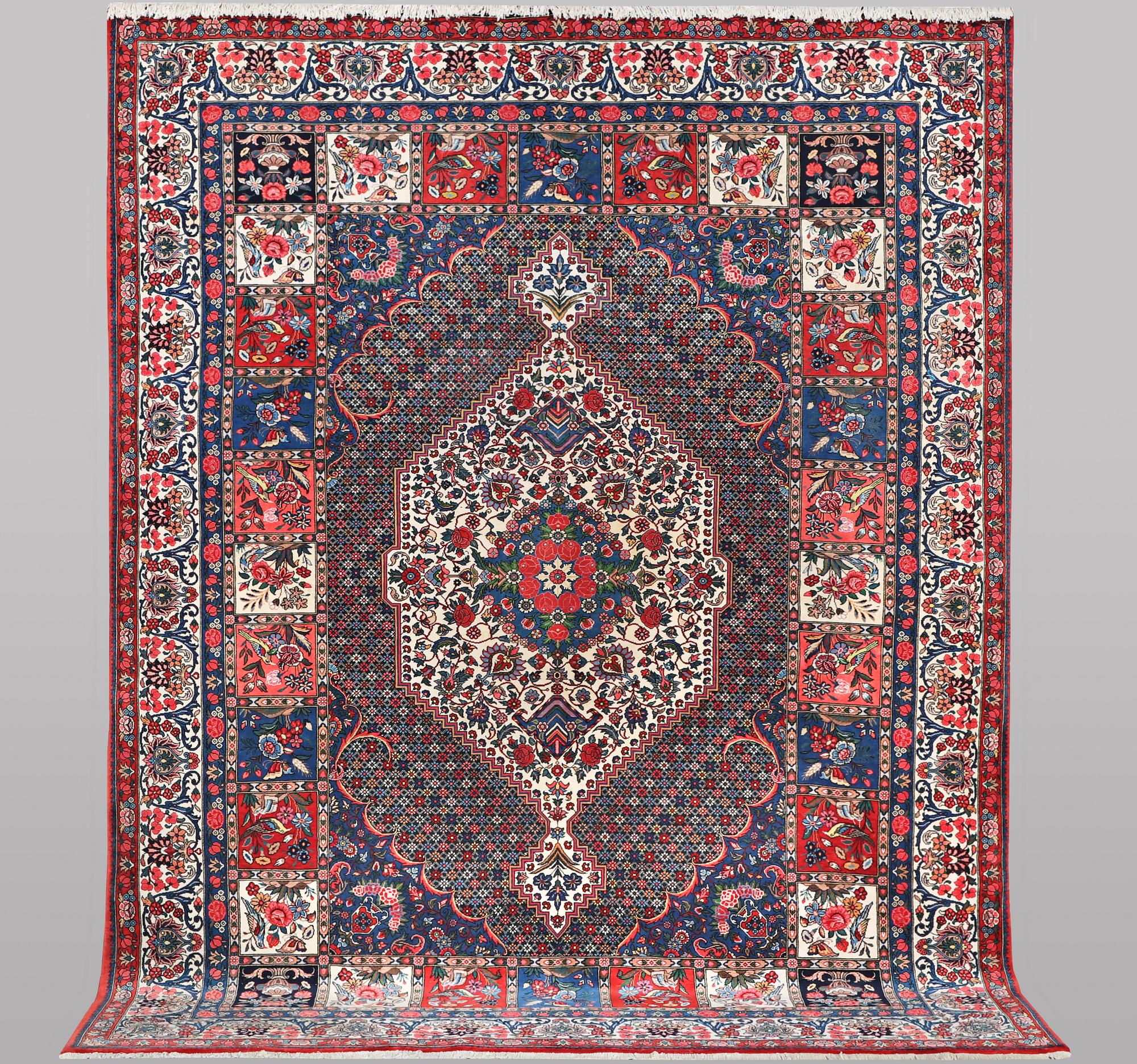 Matta, Bahktiari Saman, ca 360 x 252 cm.