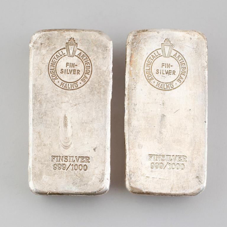 SILVERTACKOR, 2 st, finsilver, Malmö Ädelmetall AB, 2000 gram.