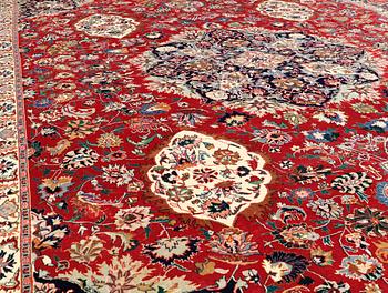 A CARPET, Oriental, part silk, around 418 x 305 cm.