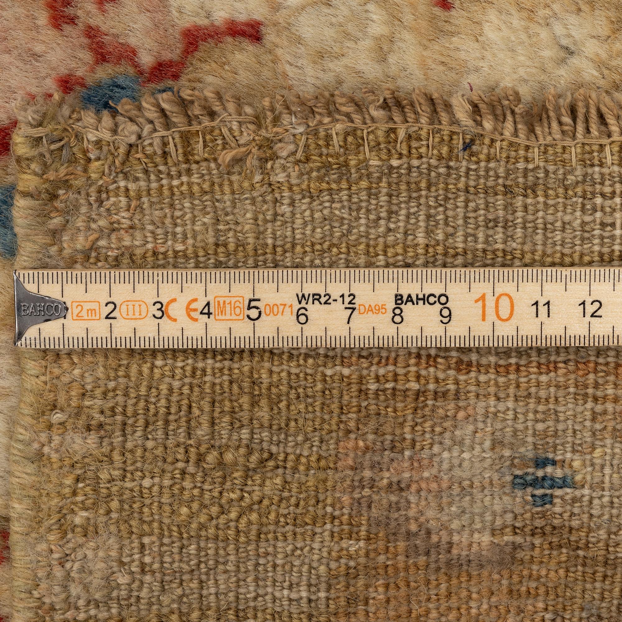 A Ziegler Mahal carpet, Sultanabad area, c. 360 x 300 cm.