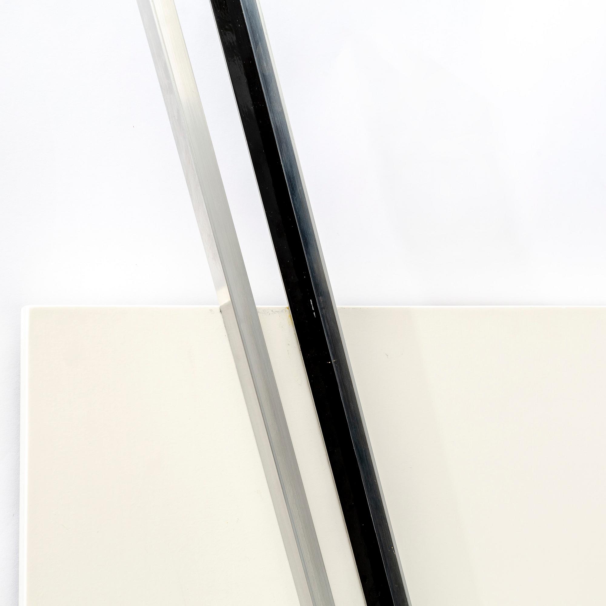 Lars-Erik Falk, relief signerad och daterad 1981.