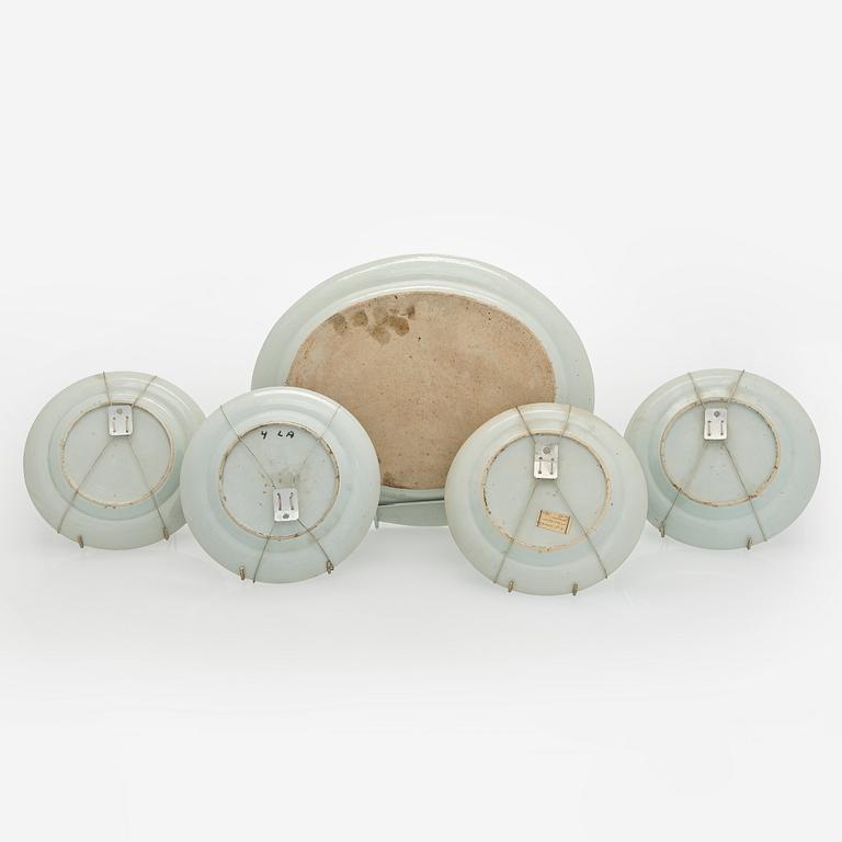 koristelautasia 4 kpl ja tarjoiluvati, Kiina, 1800-luku.