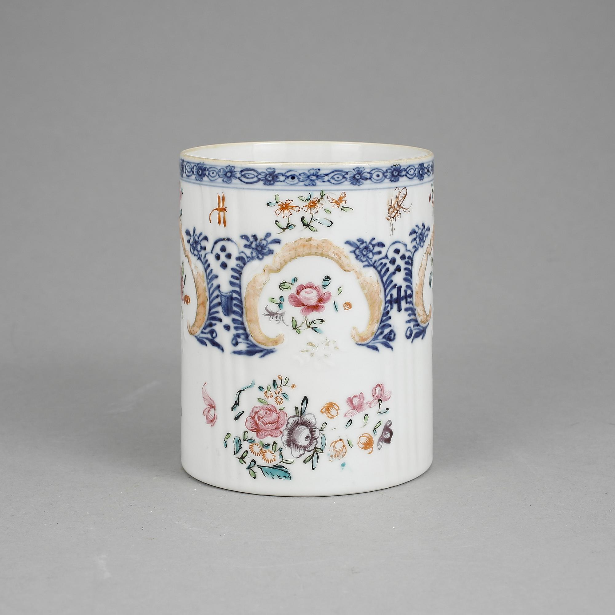 MUGG, porslin, Qingdynastin, Qianlong (1736-95).