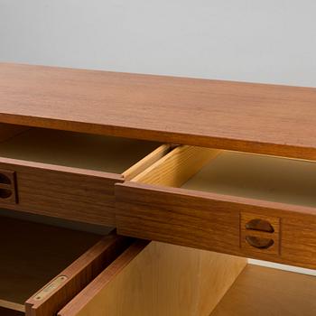 A 1960s sideboard.