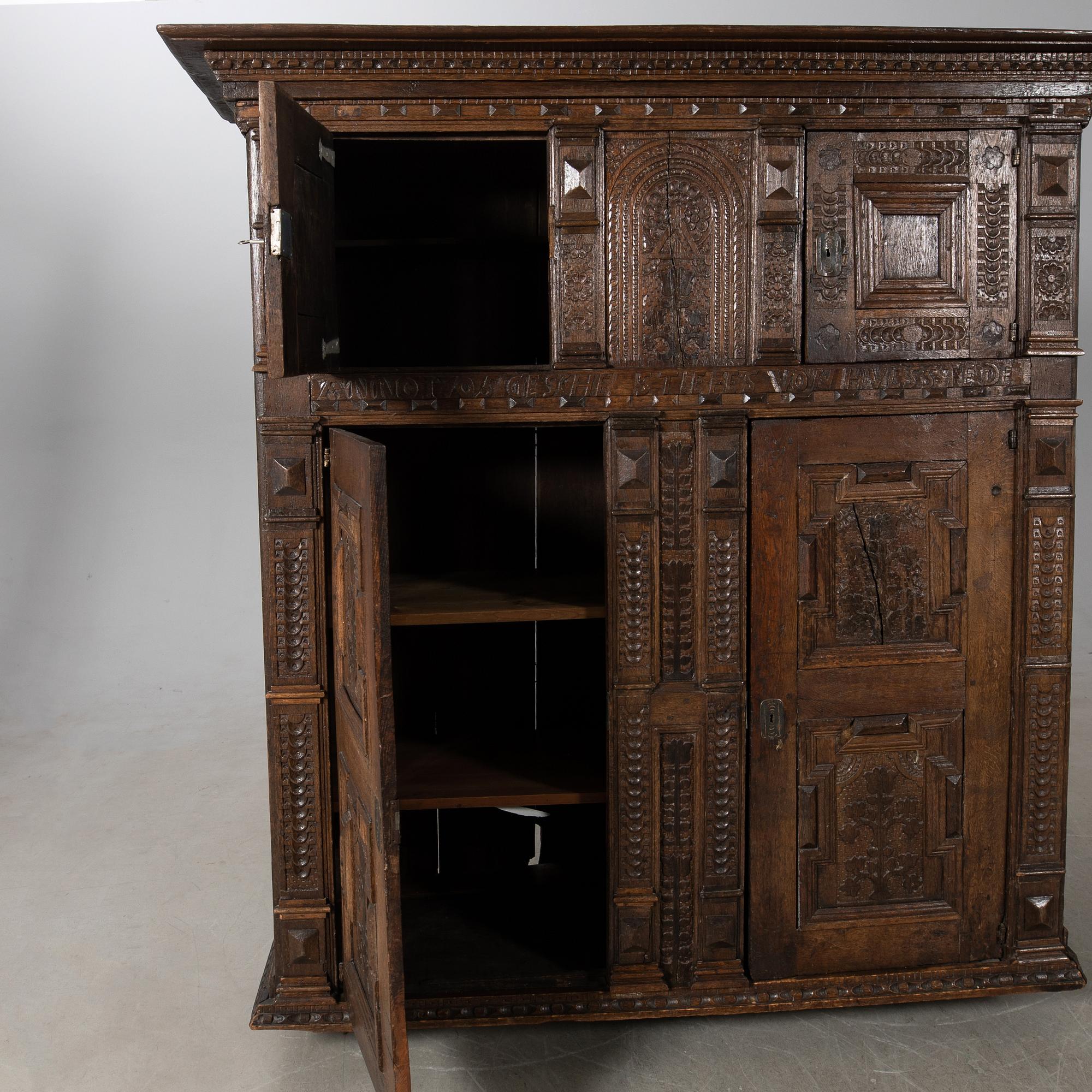 Skåp, Renässans-stil 1800-tal.