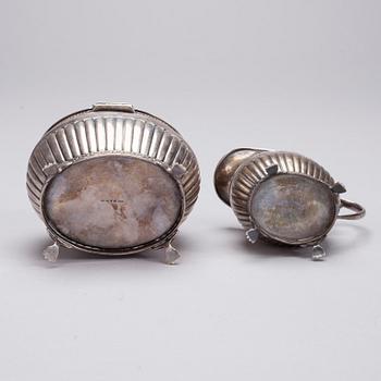 SOCKERSKRIN och GRÄDDSNÄCKA, silver, Karlstad, Sverige 1917. Vikt 284 g.