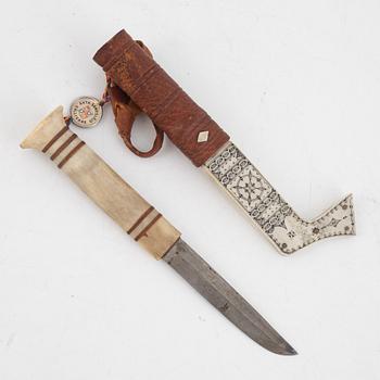 Esse Poggats, a reindeer horn knife.