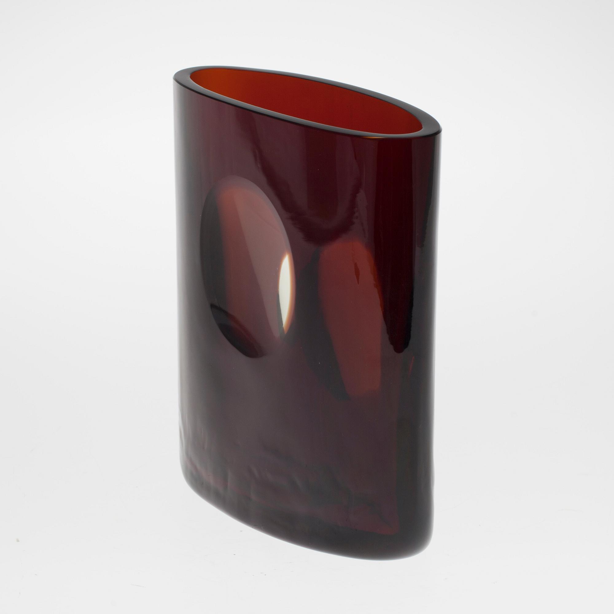 VAS, glas, signerad Tapio Wirkkala 3304, Iittala 1900-talets senare hälft.