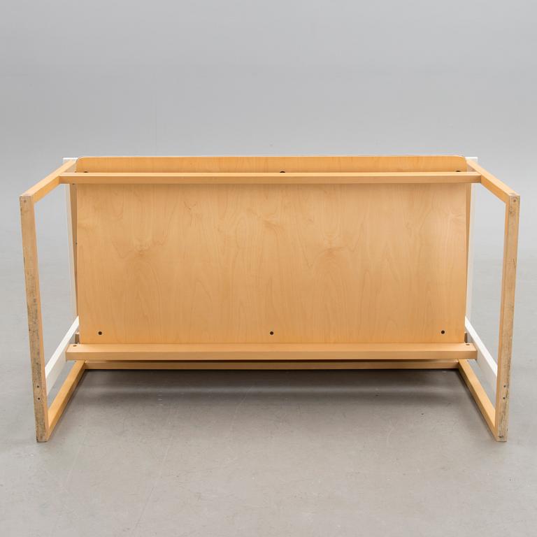 SIMO HEIKKILÄ, soffa, "TZ", tillverkare Artzan. Formgiven 1984.
