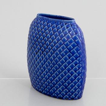 Stig Lindberg, a set of two stoneware vases, and two dish, "Reptil" and a vase "Fjäll", Gustavsberg 1953-63 and 1960-61.