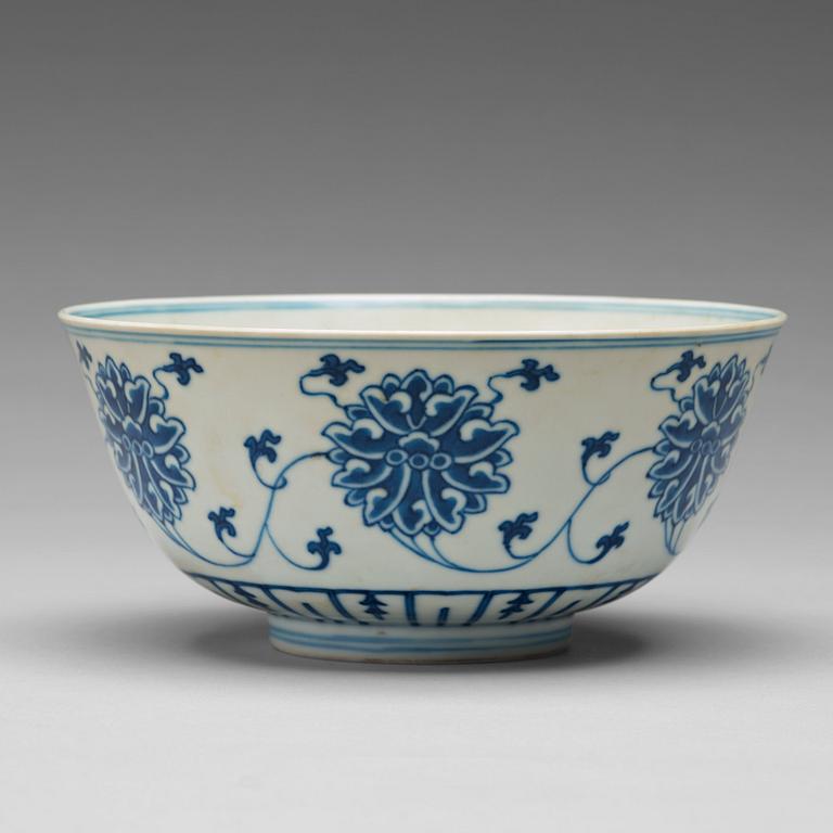 SKÅL, porslin, sen Qingdynasti, med Tongzhi sex karaktärers märke.