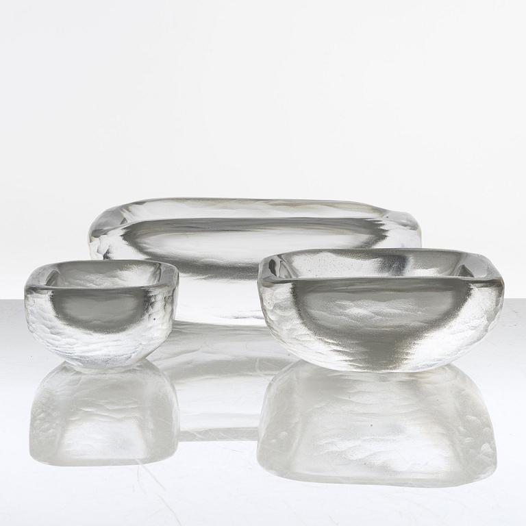 Vicke Lindstrand, bowls, 3 pcs, "Platina", Orrefors.