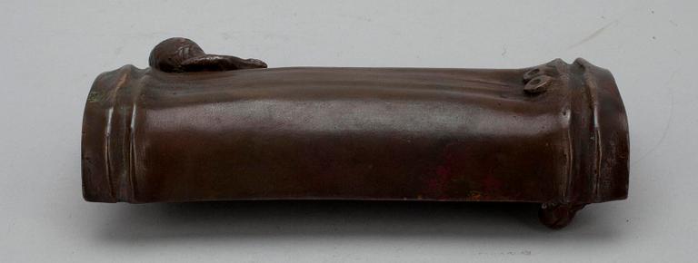 ARMSTÖD, brons, arkaiserande, sannolikt Japan, 1800-tal.
