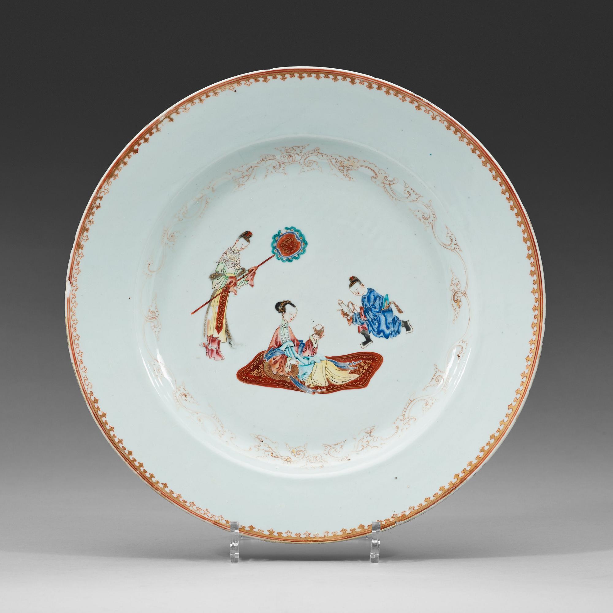 A famille rose dish with a figure scene, Qing dynasty, Qianlong (1736-1795).