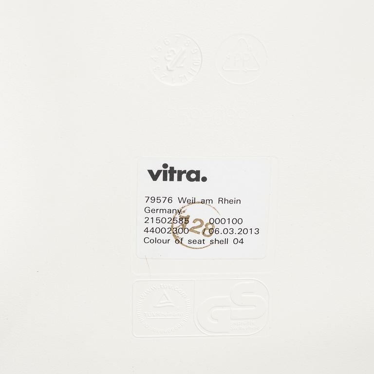 Charles & Ray Eames, Stolar, 6 st, "Plastic chair DSW", Vitra 2012-2013.
