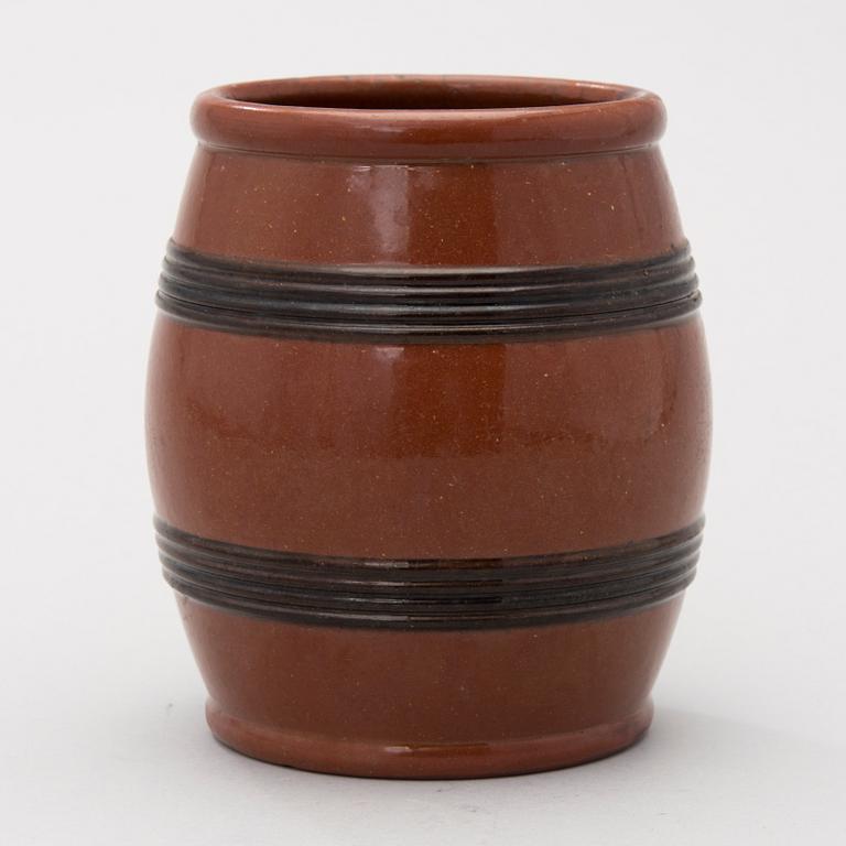 RUUKKU, keramiikkaa, Wilhelm Andstén, Helsinki 1800-luvun loppu.