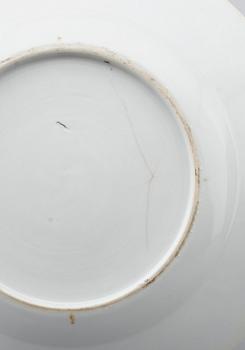 TALLRIKAR, 1 par, porslin, Kina, Qianlong 1736-1795.