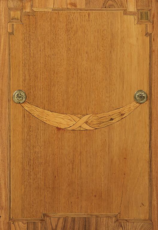 A Gustavian marquetry commode by G. Foltiern (mastewr in Stockholm 1771-1804).