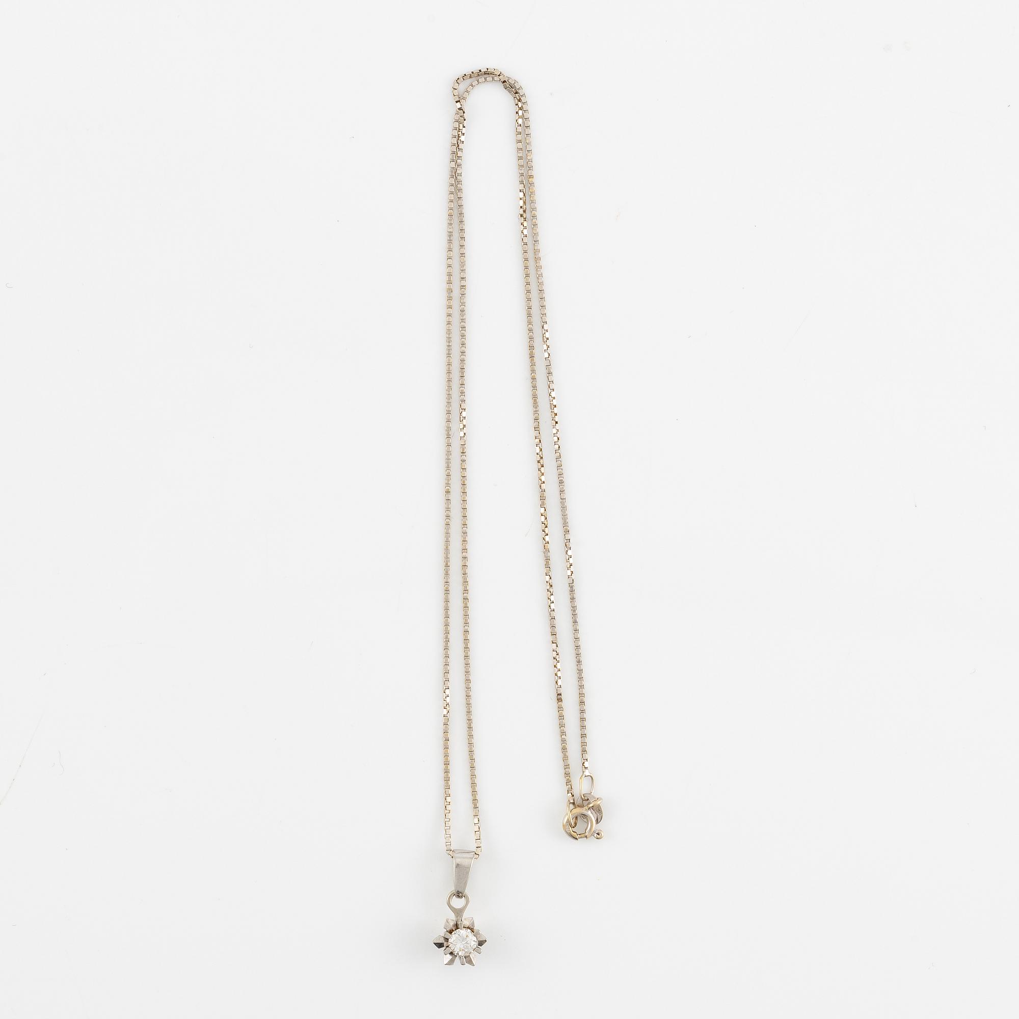 Necklace 18K white gold with brilliant-cut diamond.