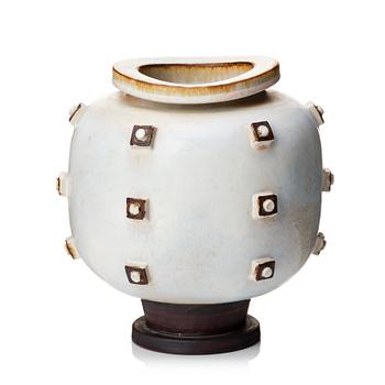 62. Wilhelm Kåge, a 'Farsta' stoneware jar, Gustavsberg studio, Sweden 1940-50's.