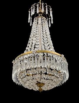 LJUSKRONA, gustaviansk stil, 1900-talets första hälft. Höjd ca 70 cm.