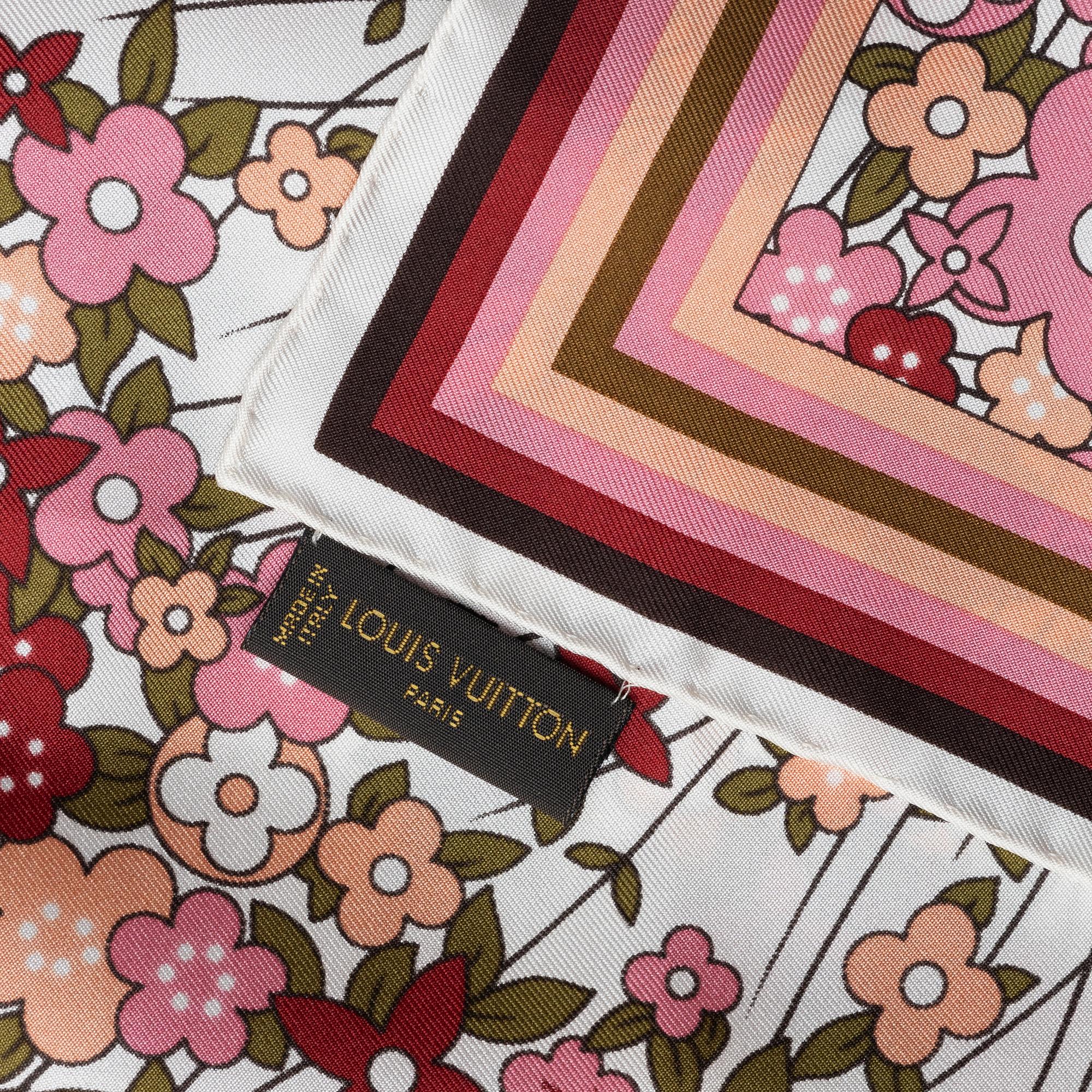 Louis Vuitton, scarf.