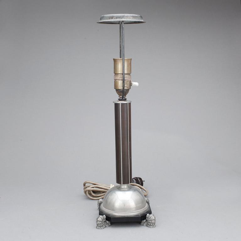 BORDSLAMPA, tenn, CG Hallberg Stockholm, 1920/30-tal.