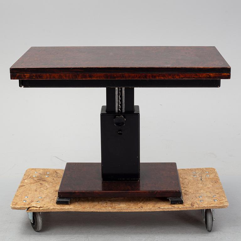Otto Wretling, a 'Idealbordet' birch table, Umeå, 1930's.