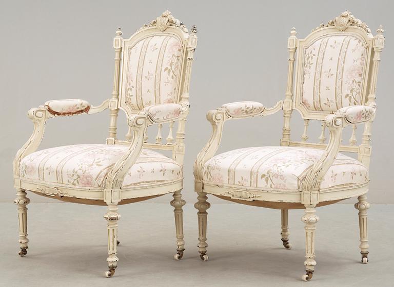 KARMSTOLAR, ett par, nyrenässans, 1800-talets slut.