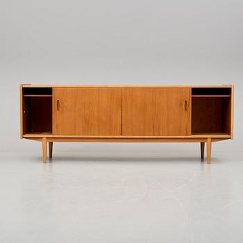 SIDEBOARD, "Trio", Nils Jonsson, Troeds, 1900-talets andra hälft.