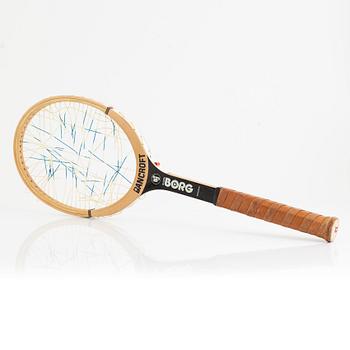 Tennisracket, Bancroft. Speciellt framtaget träracket. Signerad Björn Borg.