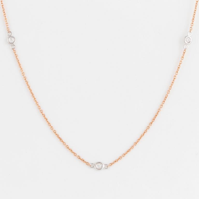 COLLIER, med briljantslipade diamanter totalt 0.36 ct.