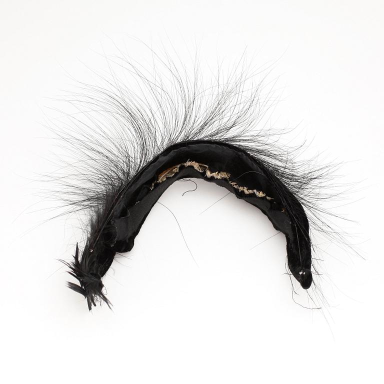 LADIES HEAD PIECE, black velvet with feathers.