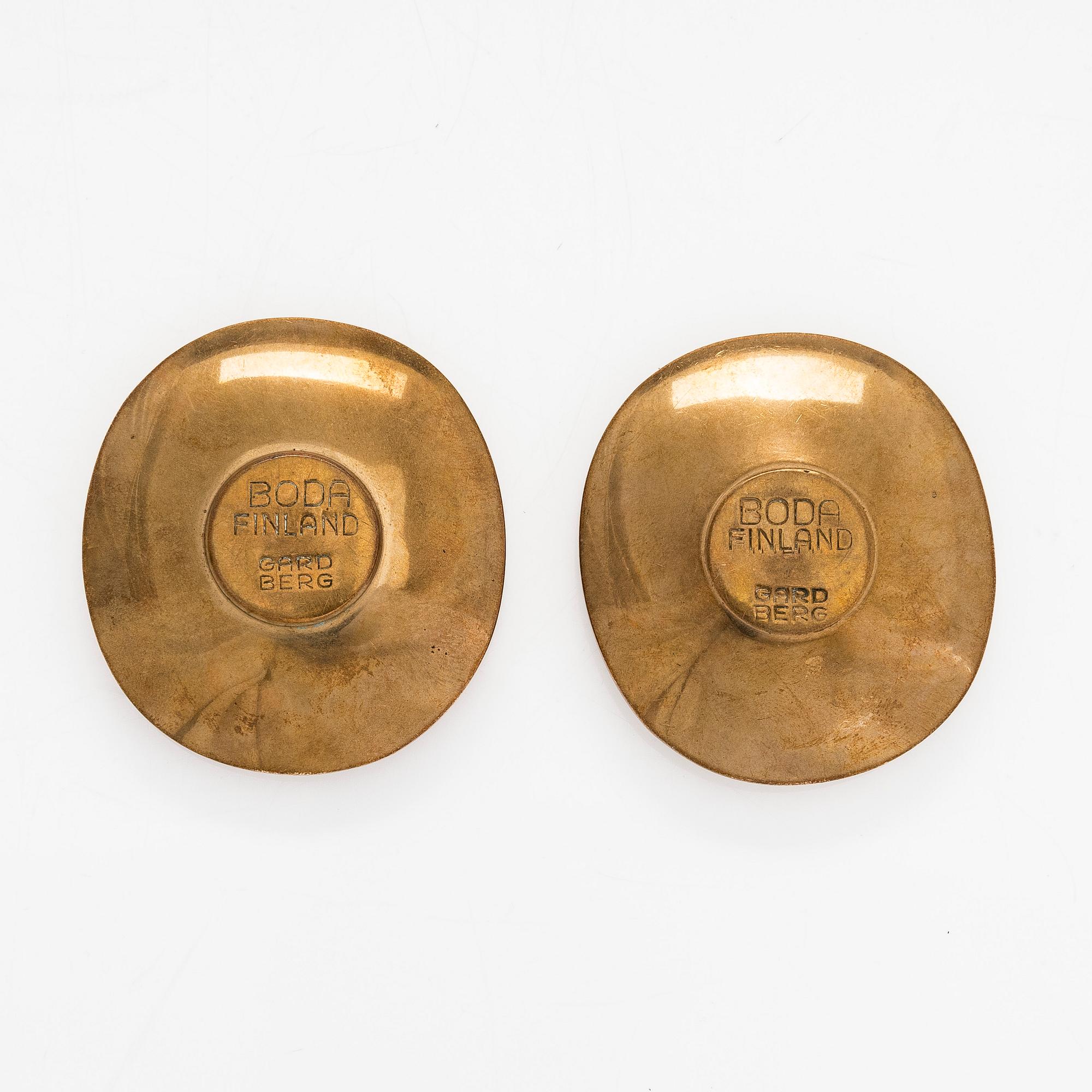 Bertel Gardberg, ljusstakar, ett par, brons, Boda Finland.